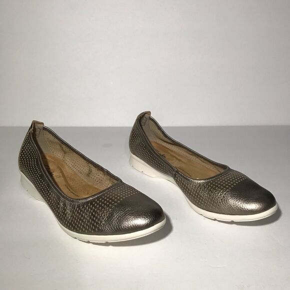 Clarks Collection Jenette Ease Perforated Leather Flats - Picture 2 of 7